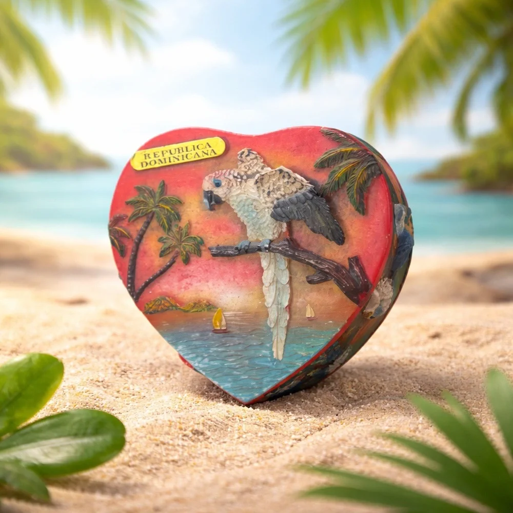 República Dominicana 3D Handmade Heart Shaped Macaw Colorful Trinket Box W/ Lid
